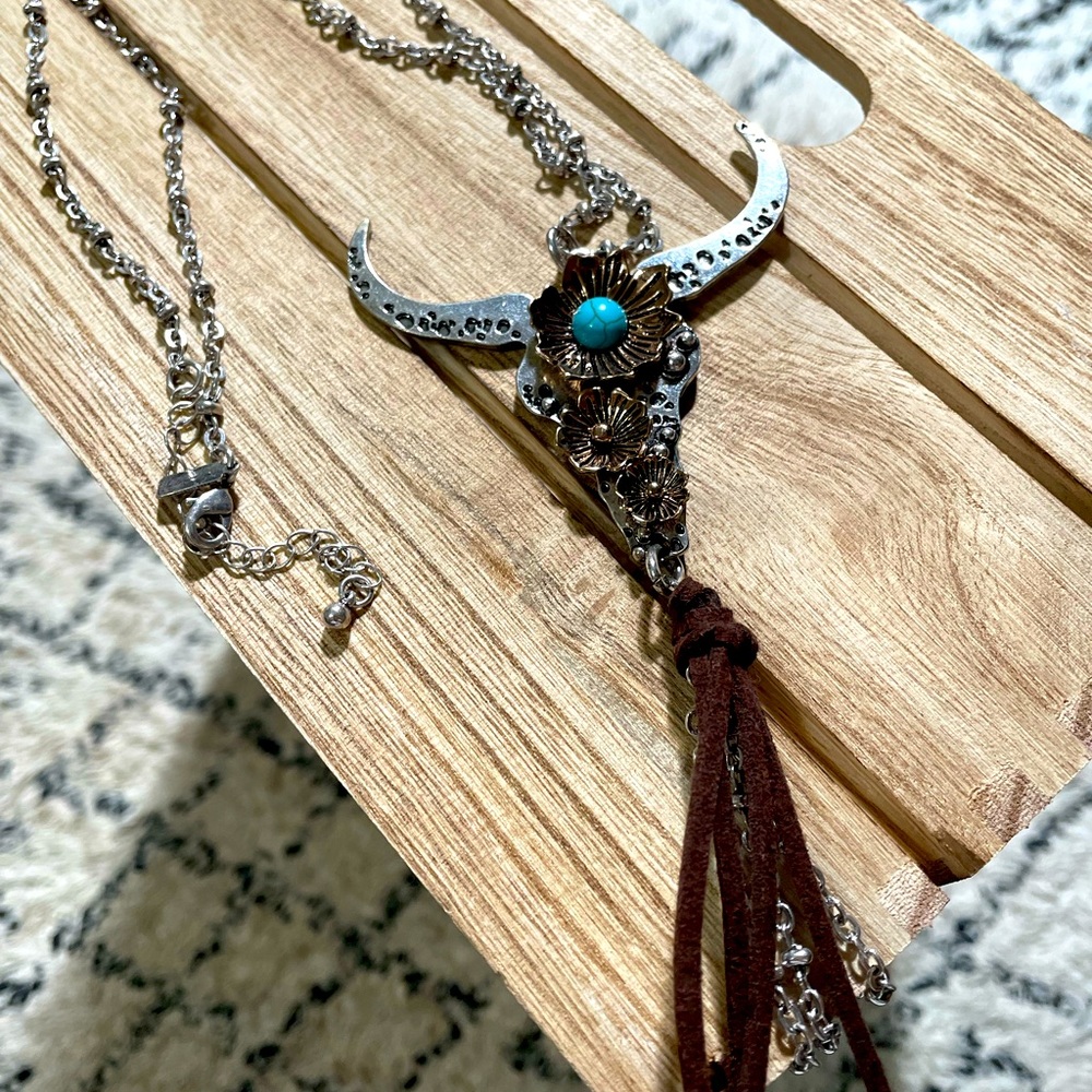 Shyanne Long Western 14” long horn necklace and matching earrings
